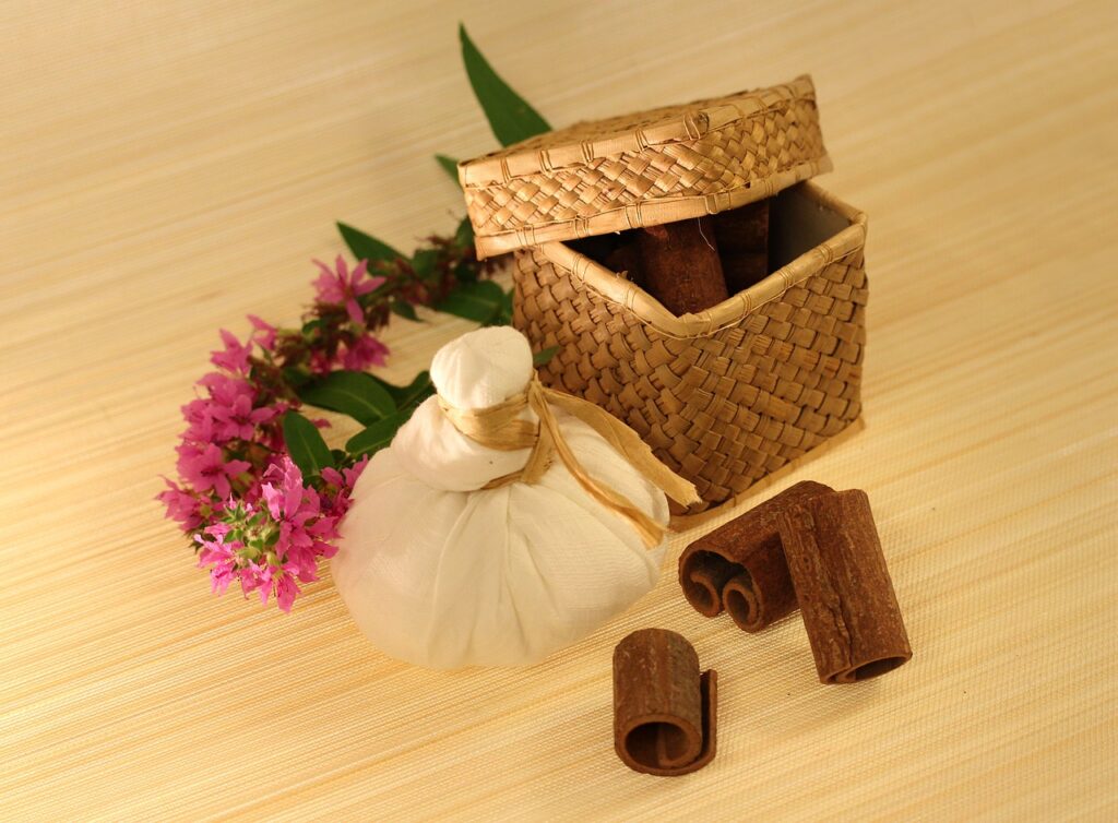 ayurveda spices, herbal massage, cinnamon